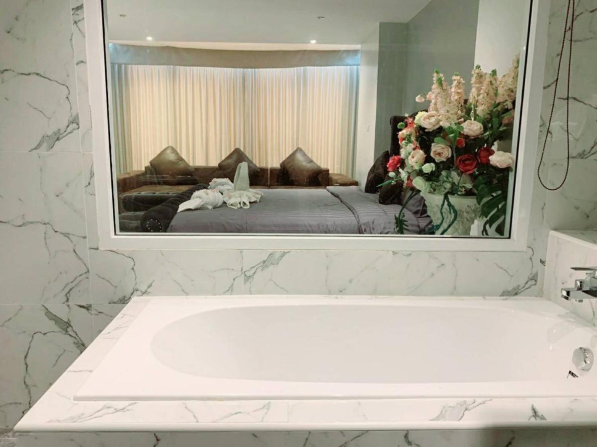 Grand Inter Hotel Samut Sakhon Bagian luar foto