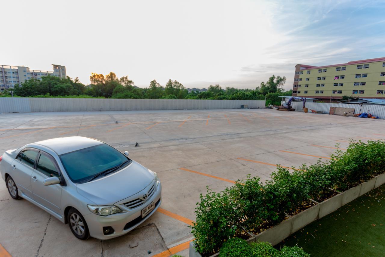 Grand Inter Hotel Samut Sakhon Bagian luar foto